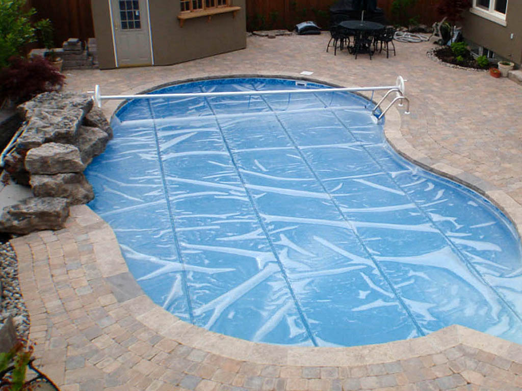 Topbuy 18ft x 36ft Rectangle Swimming Pool Cover 12-MIL Heat Retaining Pool  Solar Blanket for Above-Ground & In-Ground Pools 